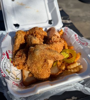Ricky's Hot Chicken by null