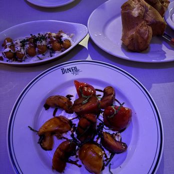 Diner Ross Steakhouse - Caprese salad and croquettes - Cocktail Bars Near Me - Las Vegas, Nevada Diner Ross Steakhouse - Caprese salad and croquettes - Cocktail Bars Near Me - Las Vegas, Nevada
