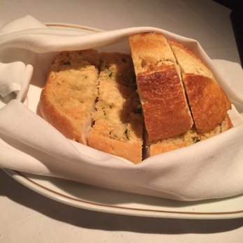 Arroyo Chop House - Garlic Bread - Steakhouses Near Me - Pasadena, California Arroyo Chop House - Garlic Bread - Steakhouses Near Me - Pasadena, California