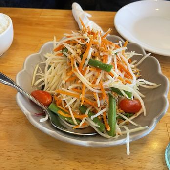 Basil & Co - Papaya Salad - Thai Near Me - Diamond Bar, California