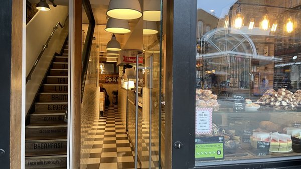 Polo Bar - 24 Hour Great British Cafe by null