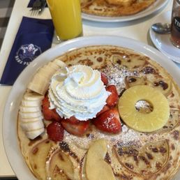 Fruit pancakes Fruit pancakes