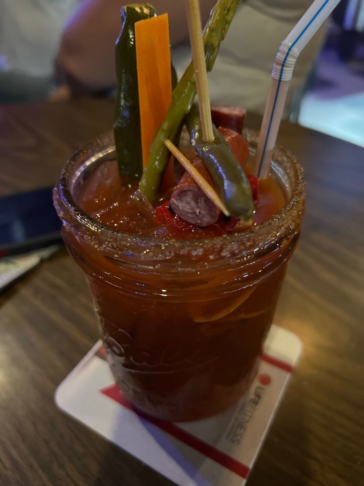 LAUREL’S POUR HOUSE Updated October 2024 102 S Main St, Laurel