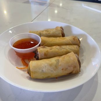 Deejai  Noodle Bar - Crispy Spring Rolls - Thai Near Me - Charlotte, North Carolina