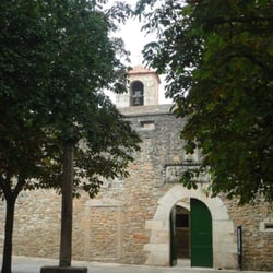 Plaza de Santa Bárbara - Puerta de acceso al convento y el cruceiro