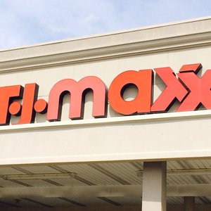 TJ MAXX - Updated November 2025 - 17 Photos & 71 Reviews - 1630 E 15th