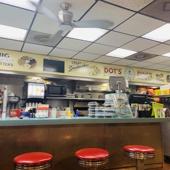 Dots Diner - Williams Blvd. - Diners Near Me - Kenner, Louisiana