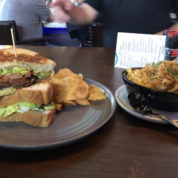 The Rim - PBTL + Mac & cheese! - American Near Me - Burleson, Texas