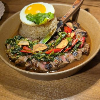 Lalyn - Thai Near Me - New York, New York Lalyn - Thai Near Me - New York, New York