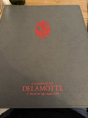 Weinhaus Neuner by null