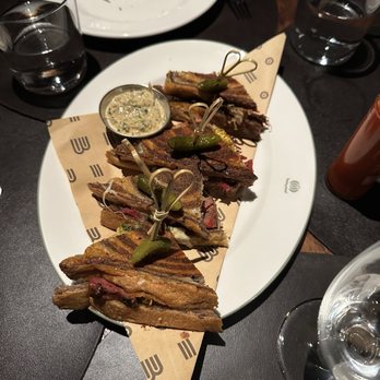 BAR Bludorn - Reuben - Wine Bars Near Me - Houston, Texas