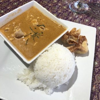 Mali Thai Bistro - Panang Curry Chicken - Thai Near Me - Lee's Summit, Missouri