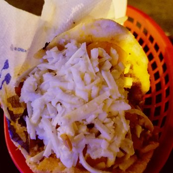 Los Chamos Arepas - Combinacion arepa sandwich for 6 bucks - Venezuelan Near Me - Carolina, Puerto Rico Los Chamos Arepas - Combinacion arepa sandwich for 6 bucks - Venezuelan Near Me - Carolina, Puerto Rico