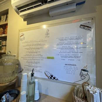 Fontys Deli Dukaan - Sandwiches Near Me - New York, New York