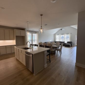 Tidy Maids - Home Cleaning Near Me - Cedar Hill, Texas Tidy Maids - Home Cleaning Near Me - Cedar Hill, Texas