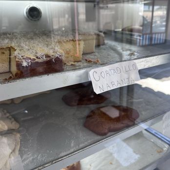 Lucero Bakery - Bakeries Near Me - Maywood, California