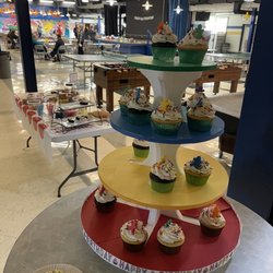 My Grandpa's Store - Bigger display of the cupcakes, although half had been taken.