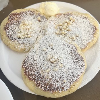 Eggs 'n Things - Waikiki Beach Eggspress - Macadamia Nut Pancakes - Breakfast & Brunch Near Me - Honolulu, Hawaii Eggs 'n Things - Waikiki Beach Eggspress - Macadamia Nut Pancakes - Breakfast & Brunch Near Me - Honolulu, Hawaii