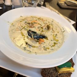 Aunty Lena's - Seafood Chowder