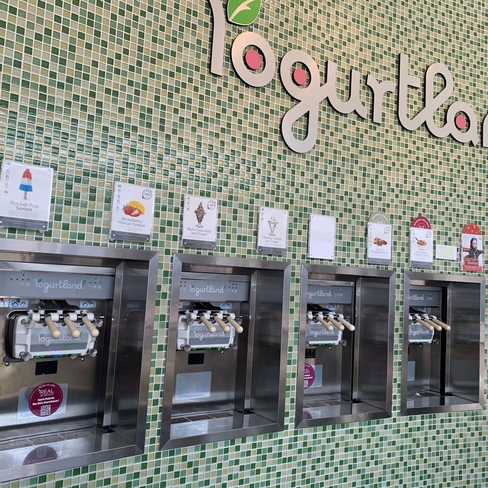 Yogurtland - Inside - Ice Cream & Frozen Yogurt Near Me - Los Angeles, California Yogurtland - Inside - Ice Cream & Frozen Yogurt Near Me - Los Angeles, California