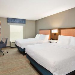 Hampton Inn Clinton - Guest room