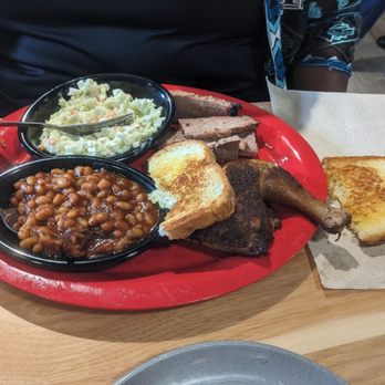 Sonny's BBQ - Baked beans, coleslaw, 1/4 chicken, sliced brisket and garlic bread - Barbeque Near Me - Gonzales, Louisiana