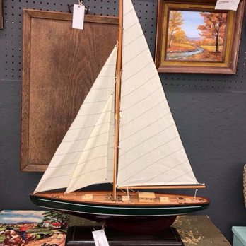 A Moment In Time - The Scarlet Bean (Booth 918) - Antiques Near Me - Memphis, Tennessee
