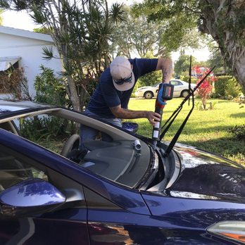 Atlantic Auto Glass - Jose prepping - Auto Glass Services Near Me - North Palm Beach, Florida Atlantic Auto Glass - Jose prepping - Auto Glass Services Near Me - North Palm Beach, Florida