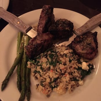 Red Fish Grill - Lamb - Seafood Near Me - Morehead City, North Carolina