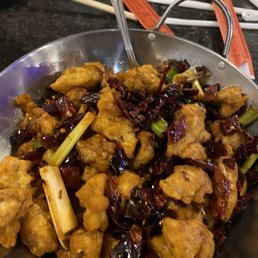 Diced Chicken Red Pepper辣子鸡