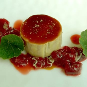 Frenchie - Duck foie gras préssé, rhubarb chutney, summer purslane          Foie gras de canard préssé, chutney de rhubarbe, pourpier d été - French Near Me - Paris, 75