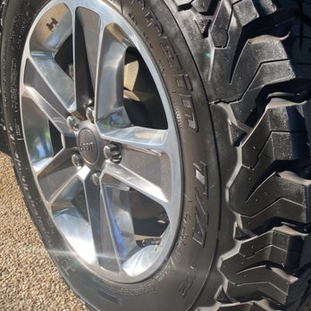 Whales Details - Jeep Wheel - Auto Detailing Near Me Whales Details - Jeep Wheel - Auto Detailing Near Me
