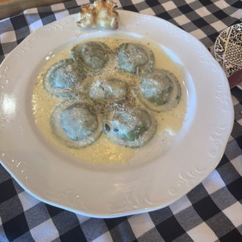The Sicilian Butcher - Spinach ravioli - Wine Bars Near Me - San Antonio, Texas The Sicilian Butcher - Spinach ravioli - Wine Bars Near Me - San Antonio, Texas