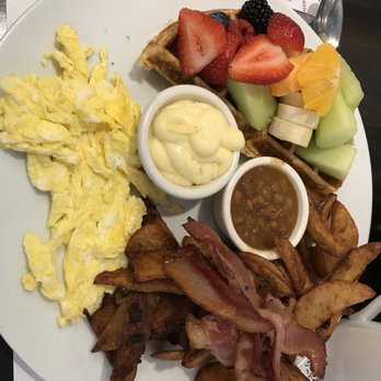 Petinos la Prairie - Breakfast & Brunch Near Me - La Prairie, Quebec Petinos la Prairie - Breakfast & Brunch Near Me - La Prairie, Quebec