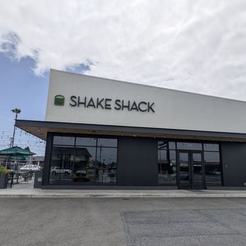 Shake Shack Costa Mesa - I really like the form of the structure. It's very cool, contemporary and inviting - Burgers Near Me - Costa Mesa, California Shake Shack Costa Mesa - I really like the form of the structure. It's very cool, contemporary and inviting - Burgers Near Me - Costa Mesa, California