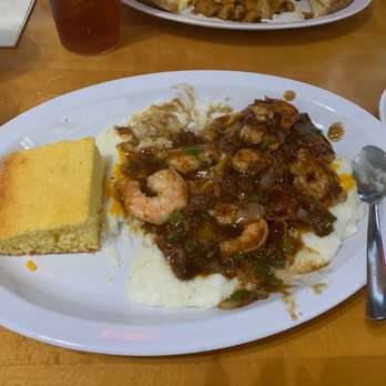 Squat N Gobble - Shrimp -N- Grits - Greek Near Me - Bluffton, South Carolina