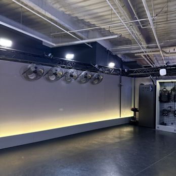 Sandbox VR - Game room - Virtual Reality Centers Near Me - San Francisco, California Sandbox VR - Game room - Virtual Reality Centers Near Me - San Francisco, California