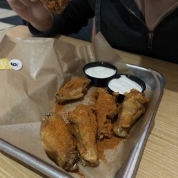 Chicken wings with dry rub