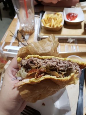 Mainely Burgers by null