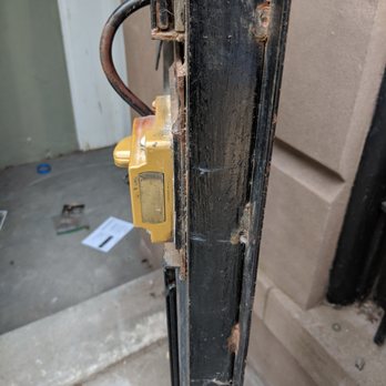 Locksmiths USA - Before - Keys & Locksmiths Near Me - Queens County, New York