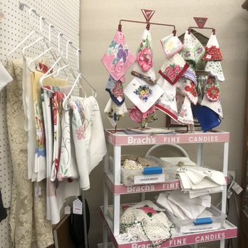 Los Ranchos Antique Mall - Lots of vintage handmade items! - Antiques Near Me - Los Ranchos de Albuquerque, New Mexico Los Ranchos Antique Mall - Lots of vintage handmade items! - Antiques Near Me - Los Ranchos de Albuquerque, New Mexico