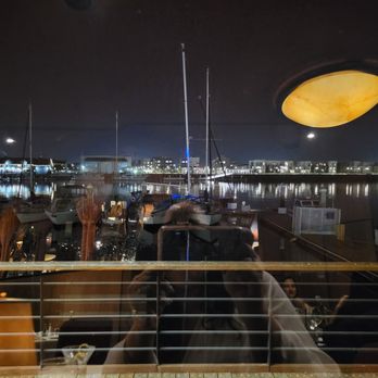 Scott's Seafood - Tableside view - Seafood Near Me - Oakland, California