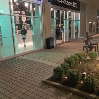 Ice Cream Bae - Storefront - Ice Cream & Frozen Yogurt Near Me - Leawood, Kansas