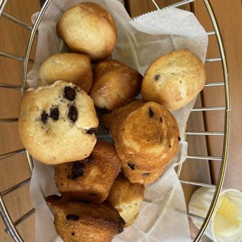 Chad's - Complimentary Muffins - Breakfast & Brunch Near Me - Santa Barbara, California