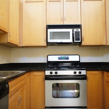 Residences At Riverwalk - Kitchen - Apartments Near Me - Amesbury, Massachusetts Residences At Riverwalk - Kitchen - Apartments Near Me - Amesbury, Massachusetts