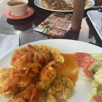Los Pinos - Shrimp mofongo - Puerto Rican Near Me - Carolina, Puerto Rico
