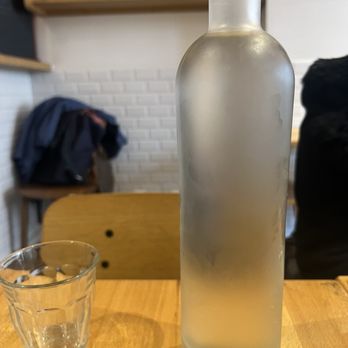 Zia Paris - Water - Cafes Near Me - Paris, 75 Zia Paris - Water - Cafes Near Me - Paris, 75