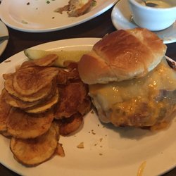 Kennys Tavern - Ruben Burger