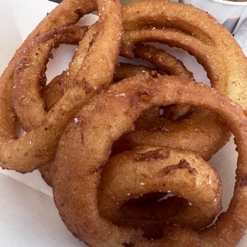 Cock Robin - Onion rings - Salad Near Me - Sebastopol, California
