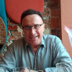 Trophy Smile Studio - This visit was about repairing what was done badly in another office. Here I was greeted with a smile and professionalism of the entire Staf